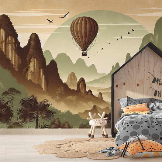 Tapete Heißluftballon | Relief Berglandschaft und tropischer Wald in neutralen Tönen
